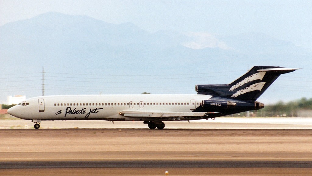 Boeing 727 illustrating Bill Clinton Epstein flight logs and long-haul route questions